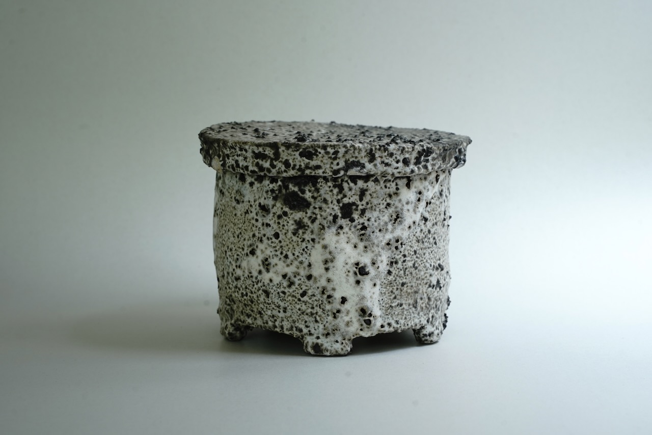 Aki Yamakawa 山川亜貴 - Ceramics